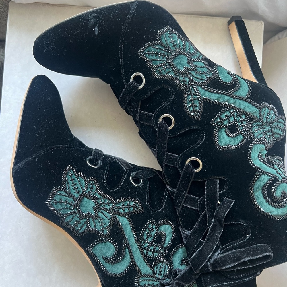 Jimmy Choo Black and Green Embroidered Heels NEW unused